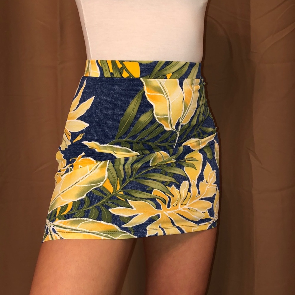 Forever 21 Tropical Print Mini Skirt